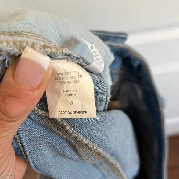 New York and Company - denim capri jeans - size 8 - Picture 8 of 10